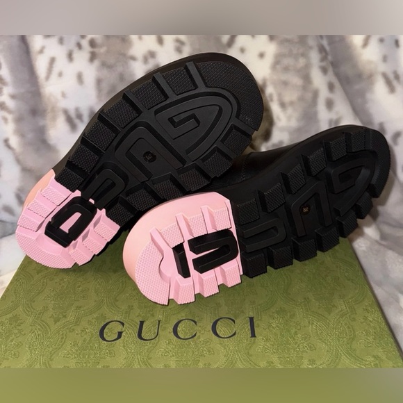 Gucci Black Leather Chelsea Boot Sierra Stretch Ankle Women Size 8 US/38 EU - Picture 4 of 8